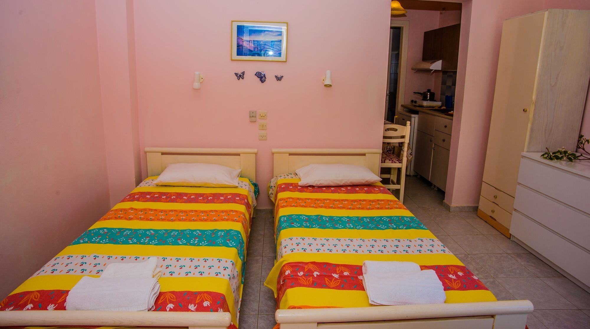 Aloni Studios And Apartments Ласі Екстер'єр фото