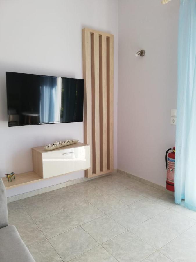 Aloni Studios And Apartments Ласі Екстер'єр фото