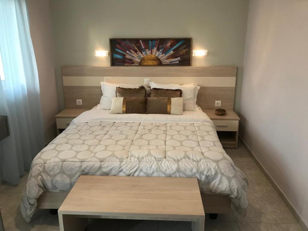 Aloni Studios And Apartments Ласі Екстер'єр фото